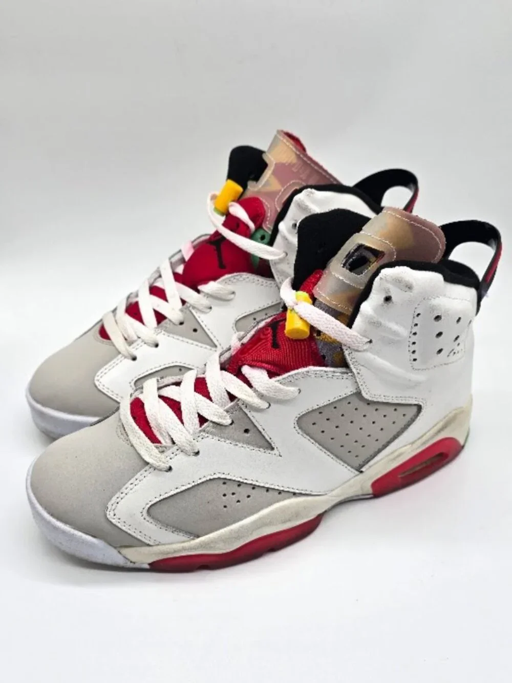 Air Jordan 6 Hare Size 9.5 White Red Sneakers